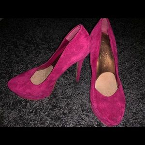 Jessica Simpson pumps